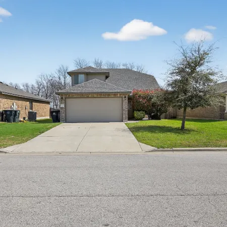 Dimples In Temple - Texas Charm & Modern Comfort 3 Bedroom Home