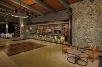 WELLWORTH MIKUMI WILDLIFE LODGE - bars