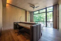 Corniche Hirafu - 5-Star