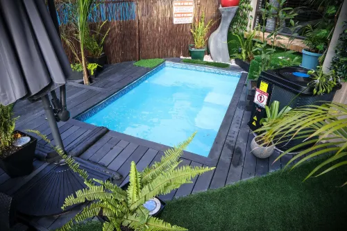Luxury 2-Bedroom Apartment Near or Tambo with Private Garden & Heated Pool - Pools