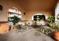 Pleasant Inn