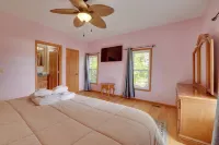 Close to Saugatuck Dunes: Pet-Friendly Home! - 鄉村度假屋