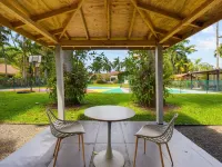 Sultan Villa - Tennis • CT Pool • BBQ Hotels in Golden Glades