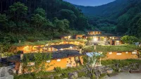 Mungyeong Between Mountains Pet Pension