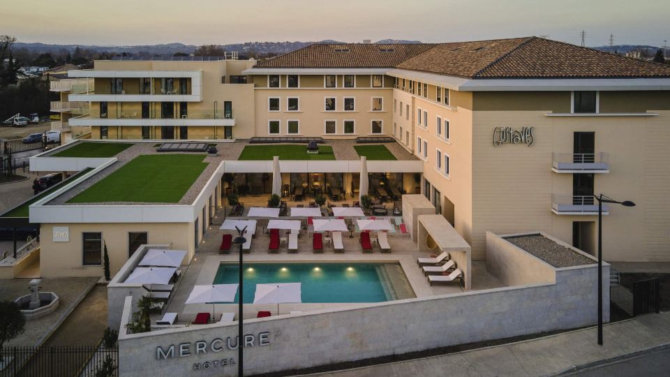 Mercure Avignon TGV Hotel et Spa