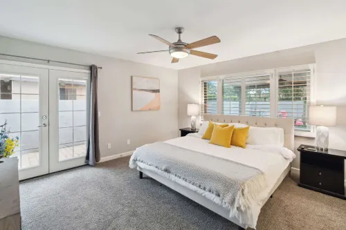 Spacious Scottsdale Retreat With Pool - Homestays
