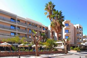 Saint Constantine Hotel