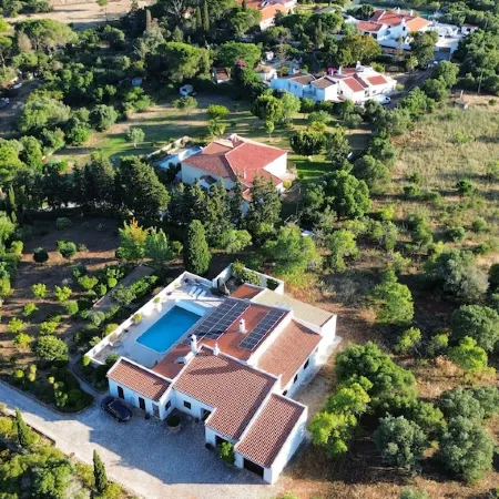 House / Villa - Collinas Verdes / Besafrim / LagosHouse with garden