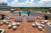 Holiday Inn VILLAHERMOSA AEROPUERTO by IHG - piscine