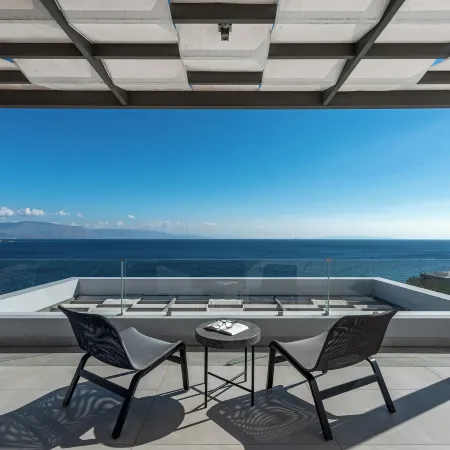 Welcome to Villa Soligia! Beach Front Villa Large Private Pool Amazing Sea View