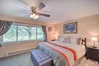 Walk to Ski Resort! Sugar Mtn Haven w/ Lake Views - WiFi