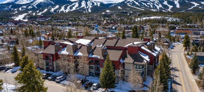 Downtown Mountain View Condo- 2 Blocks to Main St Hotels in Breckenridge