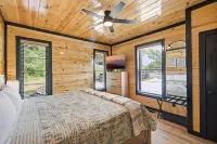 Come Back Cabin 3 Bedroom Cabin - 4-Star
