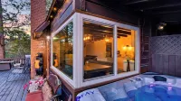Emerald Overlook by Avantstay Mountain Cabin Lake Views + Hot Tub + Fire Pit - 4 estrellas