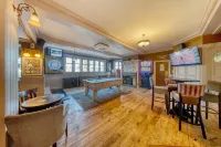 The Greyhound Hotel - 2-Star
