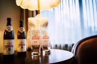 Spa & Wellnesshotel Bad Alexandersbad - Fichtelgebirge by Belvilla - parking