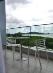West Plaza Hotel at Lebuu Street - Ocean View