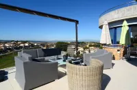هوتل مولي دو لو إسكالا - موقف سيارات