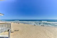 Lighthouse View Oceanfront Lodging - Beach