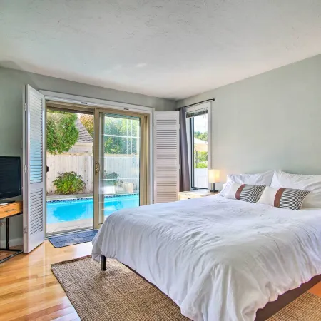2 Mi to Beach: Retreat w/ Pool & Grill in Mashpee!
