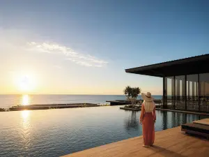 WOOD HOTEL & SPA