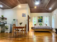 The Cabins at Monkey Fall - Parkplatz