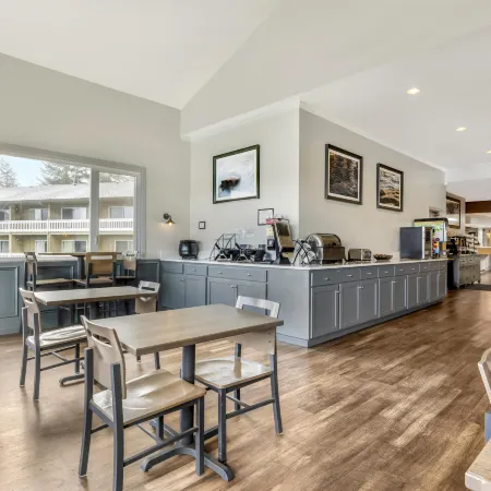Best Western Pier Point Inn