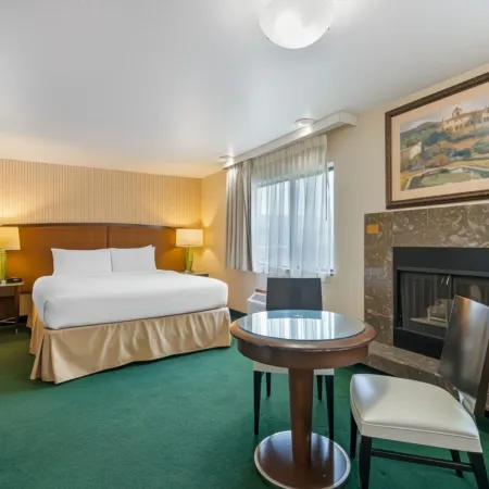 Red Lion Hotel Rogue Regency Medford Airport