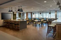 Fairfield Inn & Suites Williamstown - breakfast