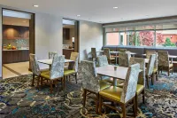 Residence Inn Atlanta Perimeter Center/Dunwoody - Kitchens