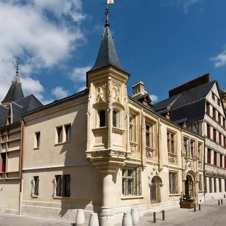 Hotel de Bourgtheroulde, Autograph Collection