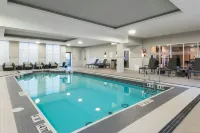 Homewood Suites by Hilton Ottawa Airport - 3-Star