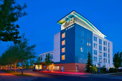 Aloft Portland Airport at Cascade Station - Flughafentransfer