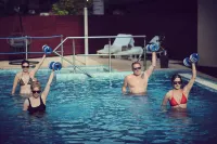 Bassiana Hotel és Étterem - piscina
