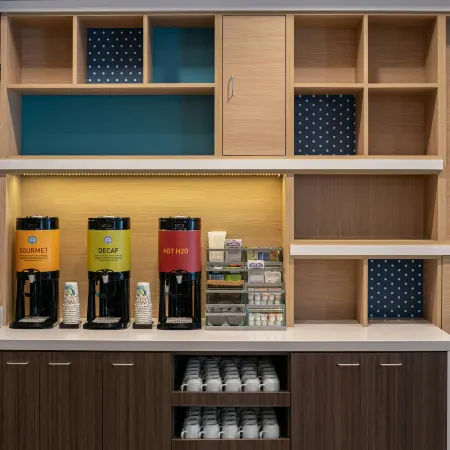 Home2 Suites des Moines at Drake University