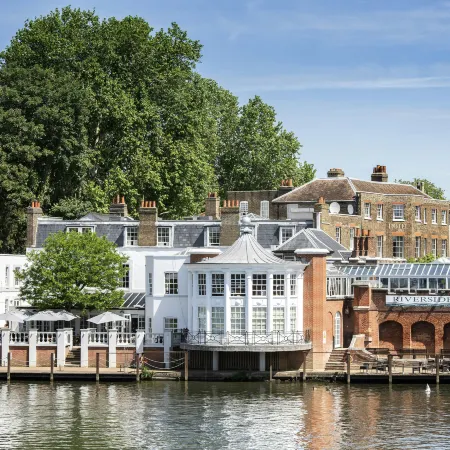 The Mitre, Hampton Court