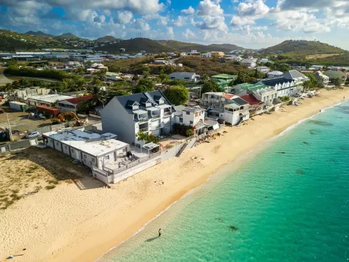 Novels Villa is Family friendly home with the Caribbean Sea as your backyard - Wi-Fi