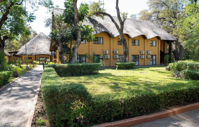 Cresta Riley's Hotel