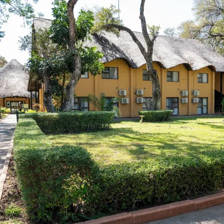 Cresta Riley's Hotel