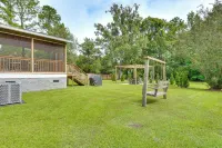 Screened Porch: Family-Friendly St Stephen Retreat - 3-Star