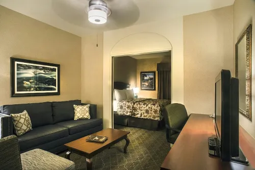 Inn on Barons Creek - parking