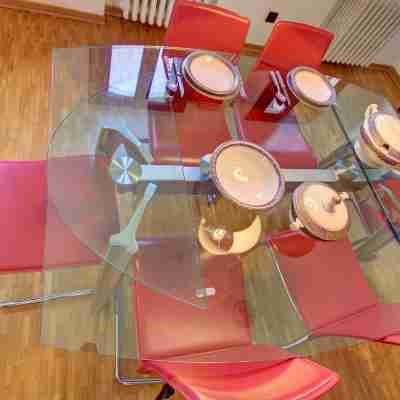 Sunny Ghetto Canalview Dining/Meeting Rooms
