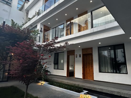 大理攬雲塵宿客棧優惠