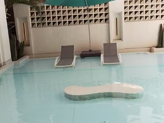 西雙版納艾汀堡溫泉飯店（告莊西雙景星光夜市店）優惠