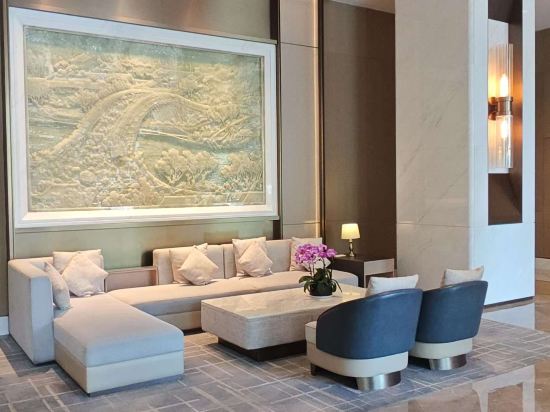 深圳南山希爾頓逸林酒店及公寓優惠