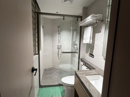 新華蓮商務酒店（珠海拱北口岸城軌站店）優惠