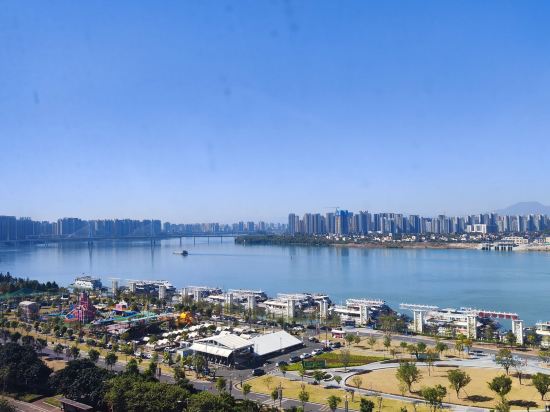 希岸Deluxe酒店（清遠高鐵站南岸公園店）優惠