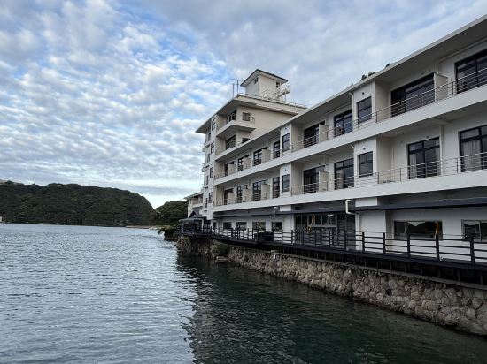 湯快リゾート 南紀勝浦温泉 越之湯〈プレミアム〉 クーポン