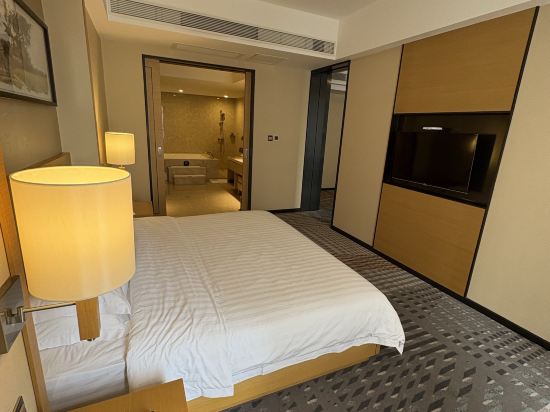 開平伊士高酒店優惠