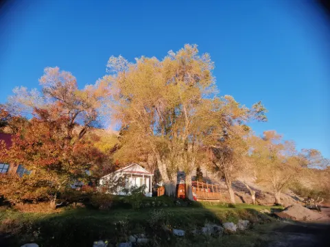 Tioga Lodge at Mono Lake Dekat Hotel Photos